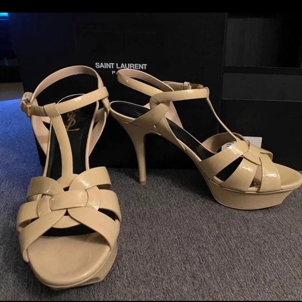 Yves Saint Laurent Heels